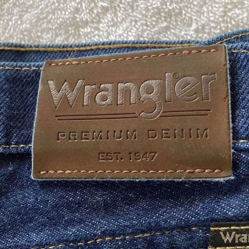 Wrangler Blue Straight Jeans Classic Style - Picture 4 of 7
